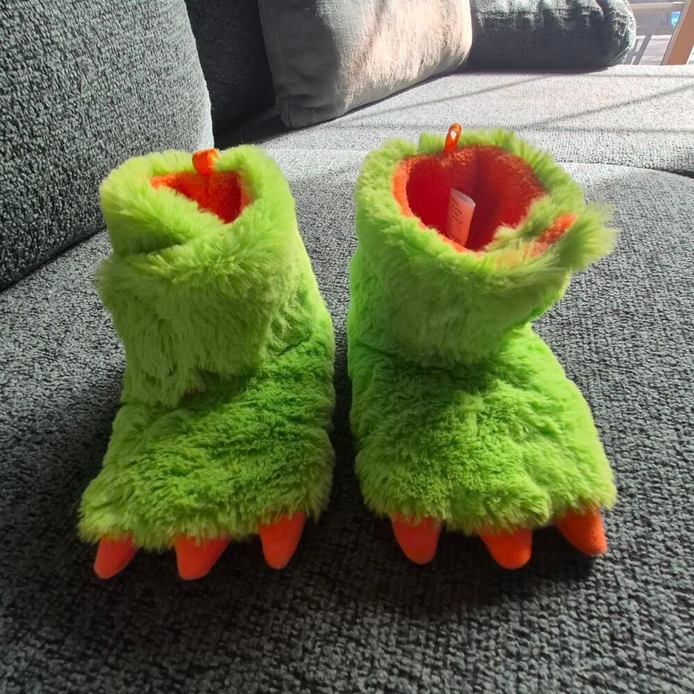 Wonder-nation Green Slippers